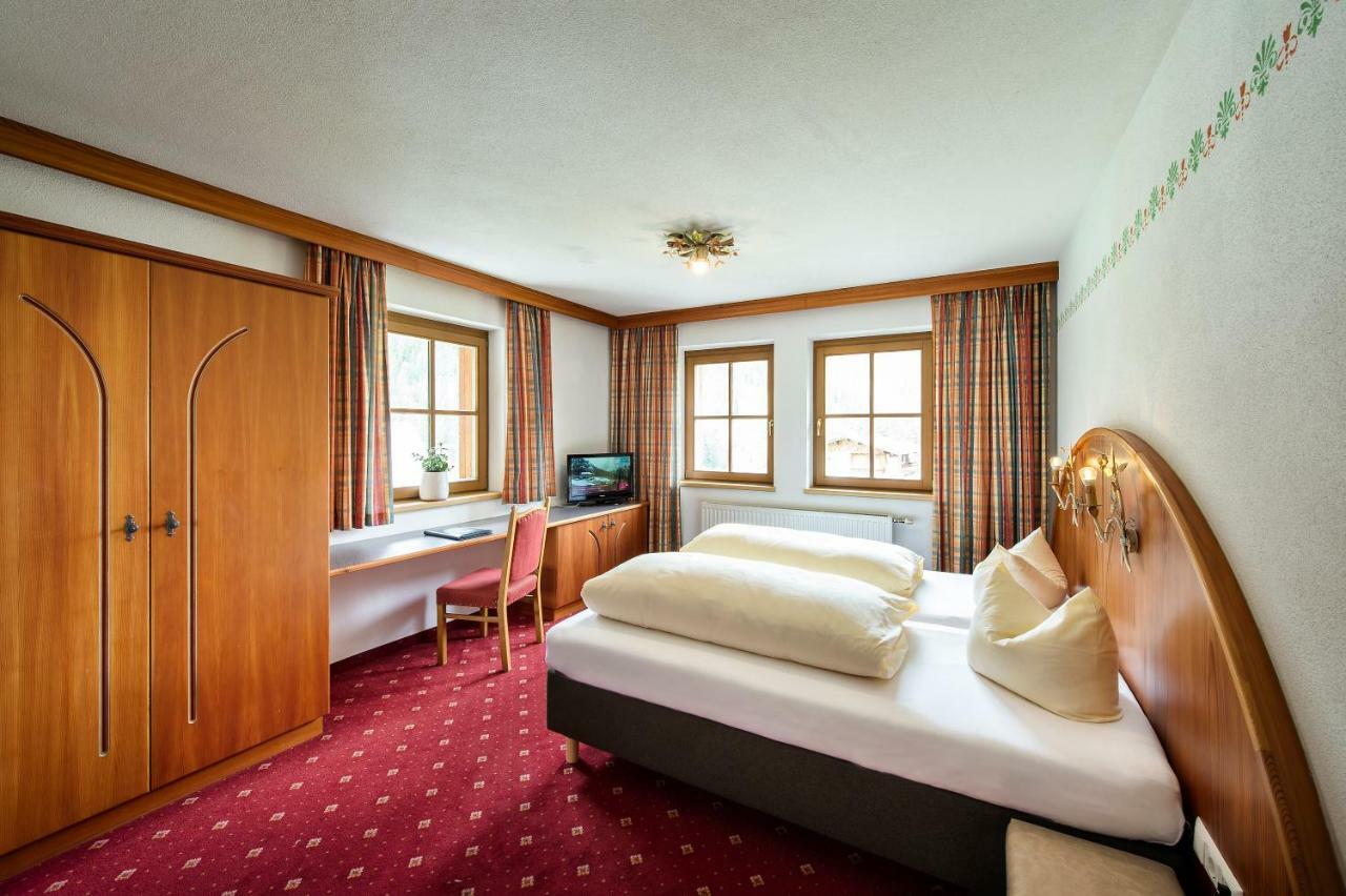 Laerchenheim Aparthotel Neustift im Stubaital Exterior photo